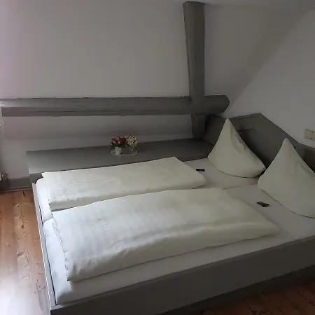 Alte Schmiede 3*