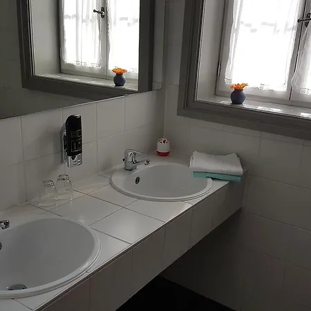 Alte Schmiede 3*